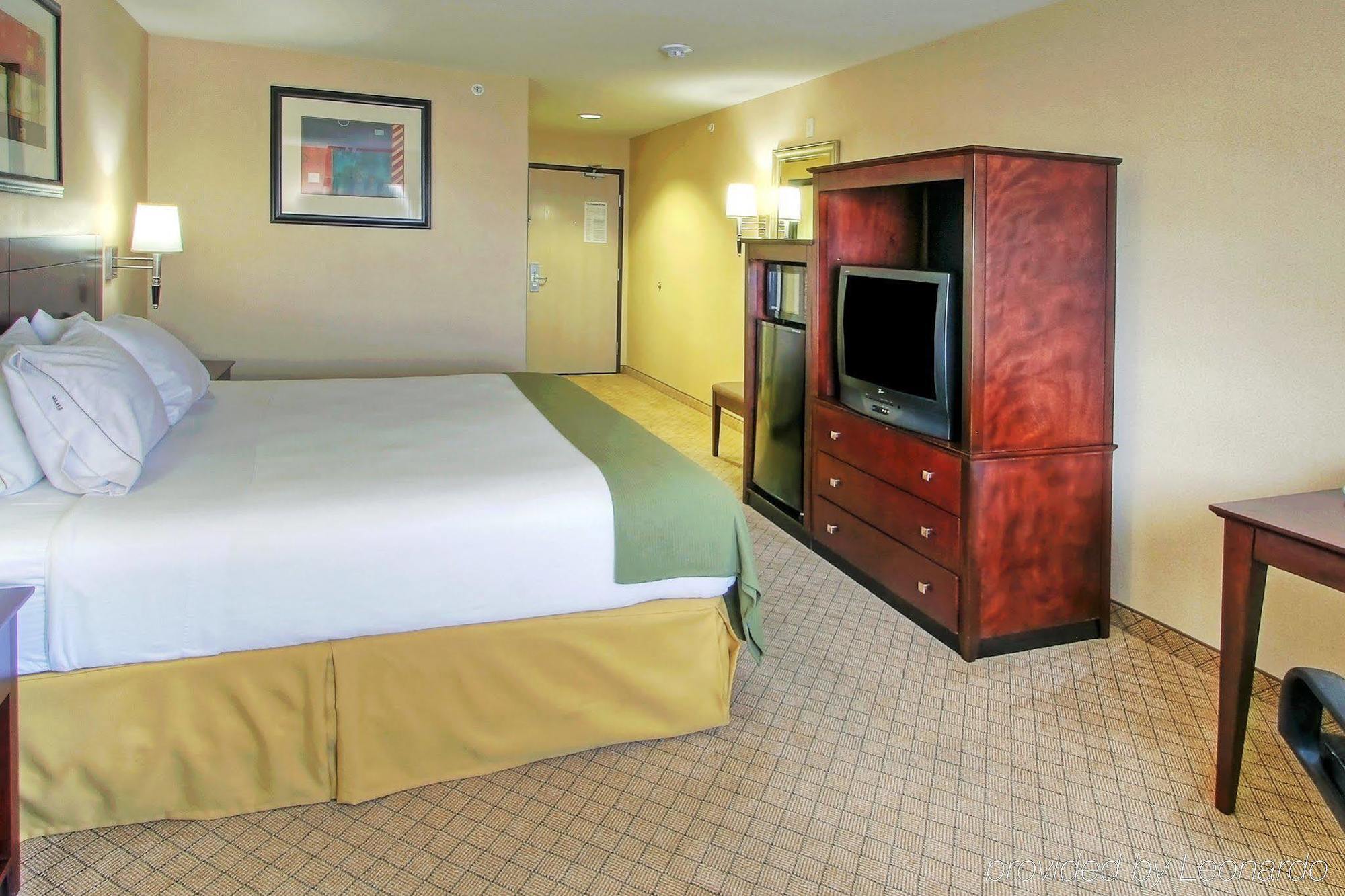 Holiday Inn Express & Suites Portales By Ihg Szoba fotó